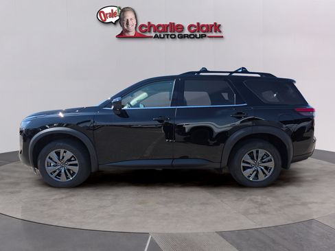 New 2026 Nissan Pathfinder SV FWD image 2