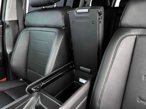 Used 2024 Hyundai Santa Fe Limited image 18