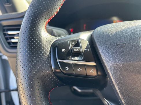 Used 2023 Ford Escape ST-Line image 16