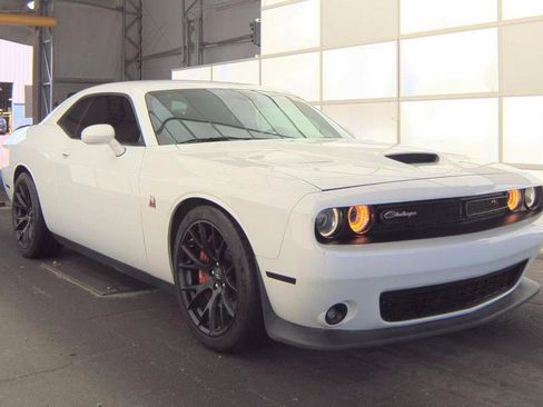 Used 2019 Dodge Challenger R/T Scat Pack w/ Dynamics Package RWD image 3