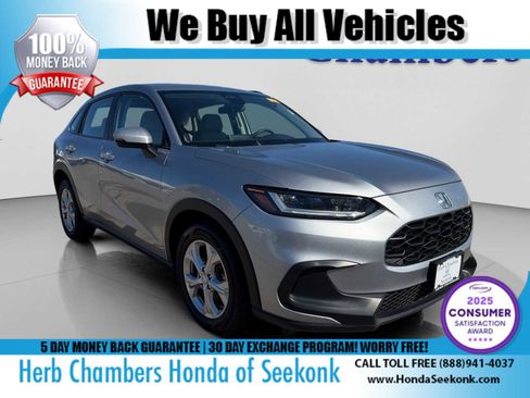 Used 2023 Honda HR-V LX image 1