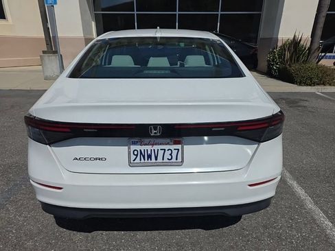 Used 2023 Honda Accord EX image 6