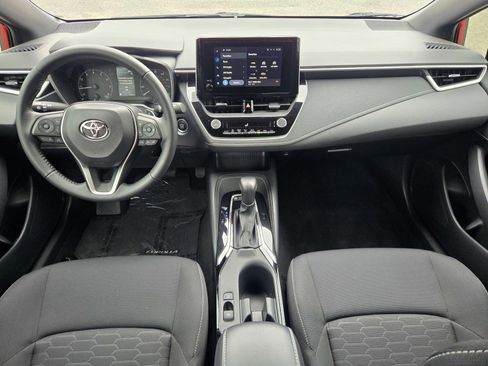 Used 2023 Toyota Corolla SE image 13