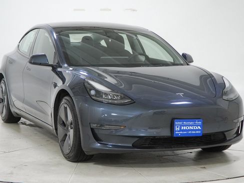 Used 2022 Tesla Model 3 Long Range image 14