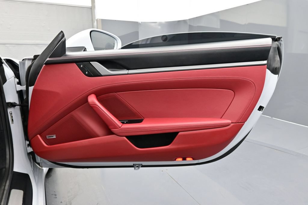 Certified 2025 Porsche 911 Carrera RWD image 15