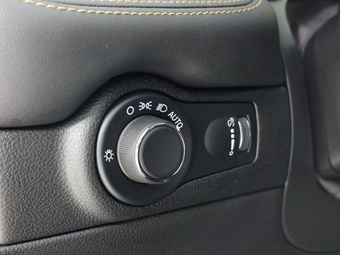 Used 2025 Dodge Durango R/T image 26