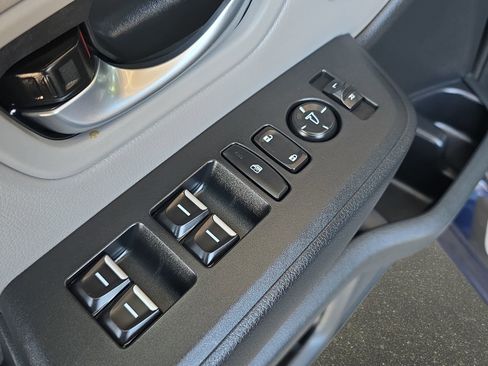 Certified 2025 Honda Pilot Touring image 27
