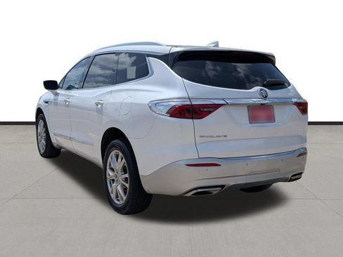 Used 2024 Buick Enclave Essence w/ Experience Buick Package FWD image 7