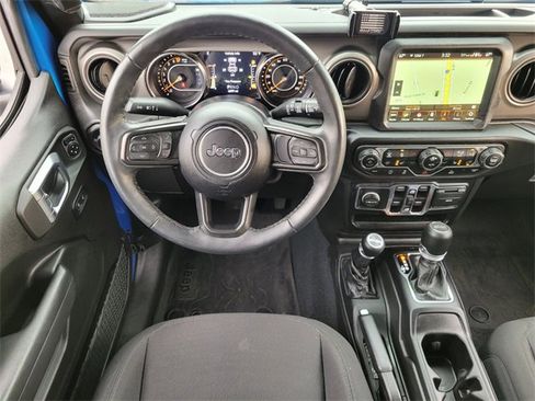 Used 2022 Jeep Wrangler Unlimited Sport image 15