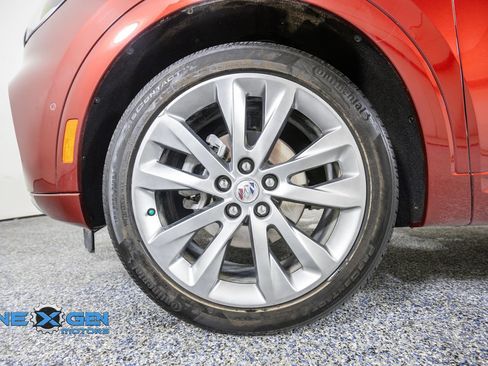 Used 2022 Buick Envision Avenir w/ Technology Package II FWD image 51