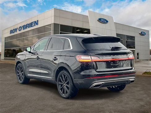 Used 2023 Lincoln Nautilus Reserve w/ Equipment Group 201A image 3