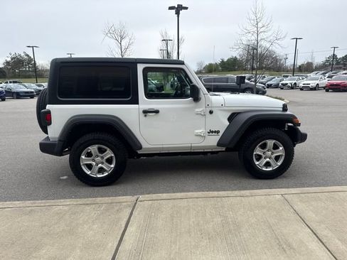 Used 2022 Jeep Wrangler Sport S image 5