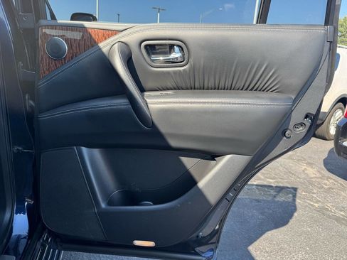 Used 2017 Nissan Armada Platinum image 22
