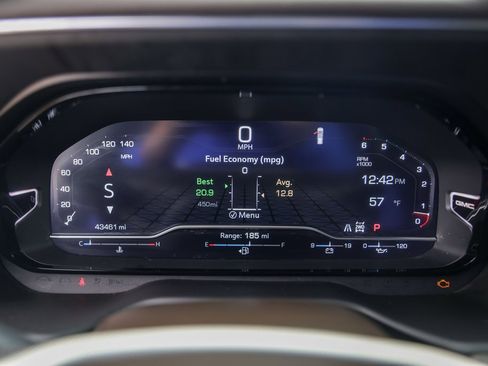 Used 2023 GMC Yukon XL Denali w/ Max Trailering Package image 9