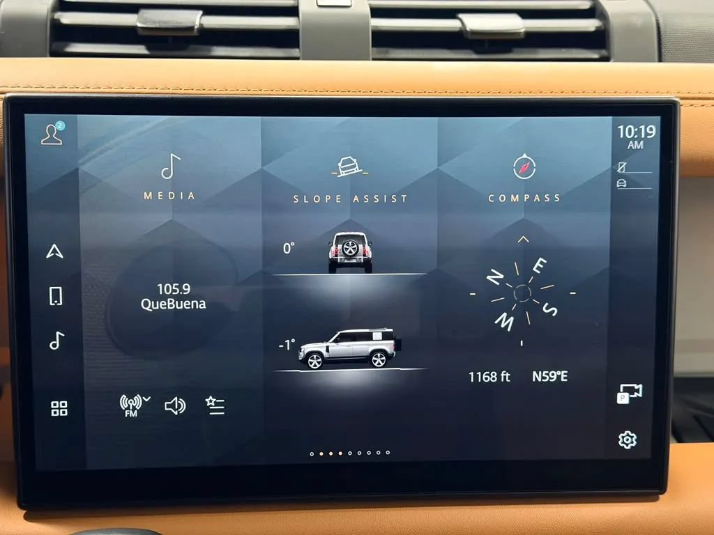 Used 2023 Land Rover Defender 110 X-Dynamic SE AWD/4WD image 43