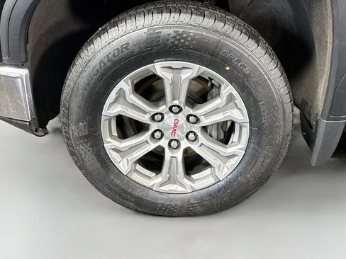 Used 2019 GMC Sierra 1500 SLT w/ SLT Convenience Package AWD/4WD image 24