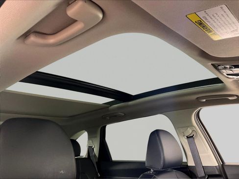 Certified 2026 Kia Sorento S w/ S Panoramic Sunroof Package FWD image 27