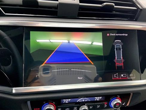 Certified 2025 Audi Q3 2.0T Premium image 21