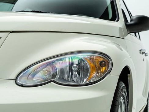 Used 2007 Chrysler PT Cruiser Touring w/ Fleet Value Group I image 11