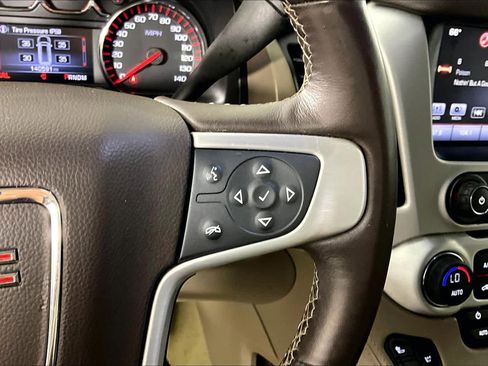 Used 2016 GMC Yukon SLT image 24