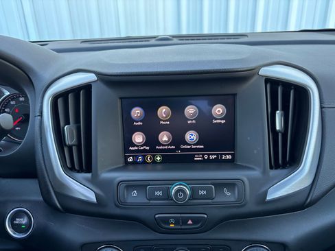 Used 2022 GMC Terrain SLE w/ Driver Convenience Package image 24