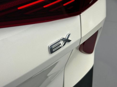 Used 2021 Kia Seltos EX image 38