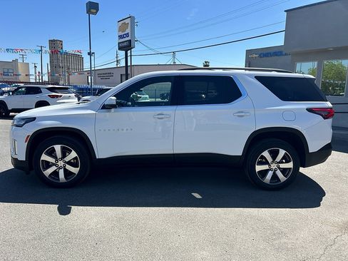 Used 2023 Chevrolet Traverse LT w/ LT Premium Package FWD image 6