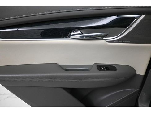 Used 2020 Cadillac XT6 Premium Luxury image 26