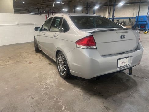 Used 2010 Ford Focus SES image 7