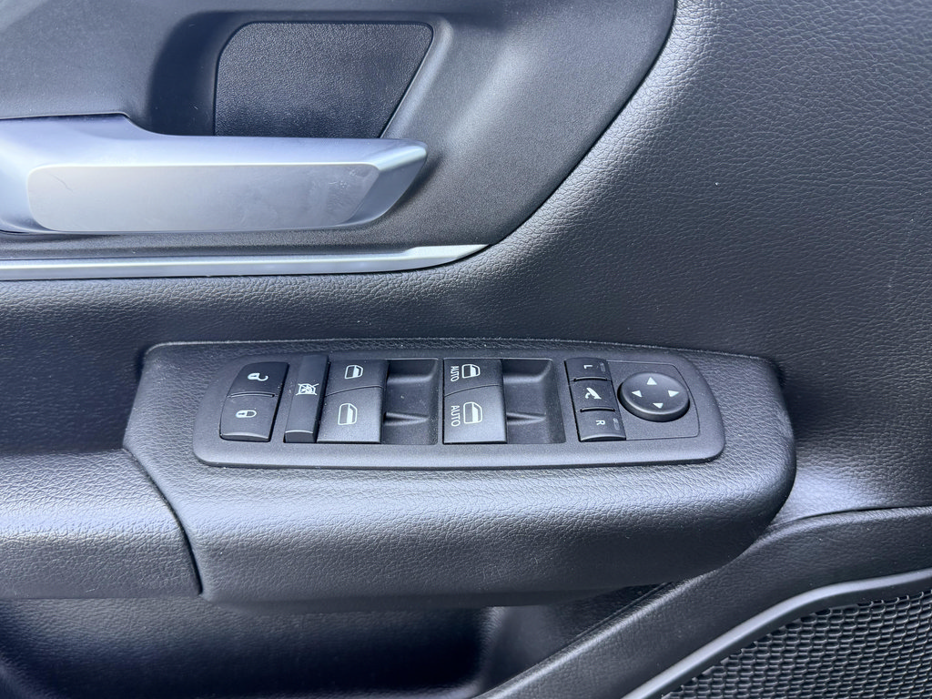 Used 2023 RAM 1500 Big Horn AWD/4WD image 24