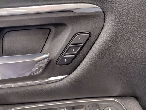 Used 2022 RAM 1500 Laramie AWD/4WD image 24