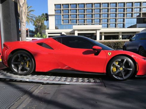 Used 2022 Ferrari SF90 Stradale image 65