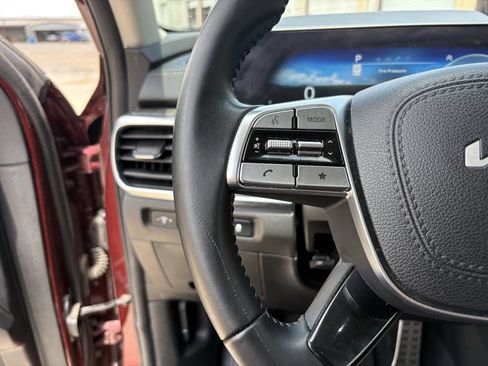 Used 2023 Kia Telluride SX FWD image 16