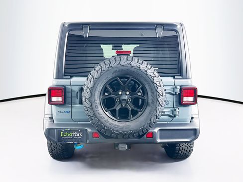 Used 2024 Jeep Wrangler Unlimited AWD/4WD image 7