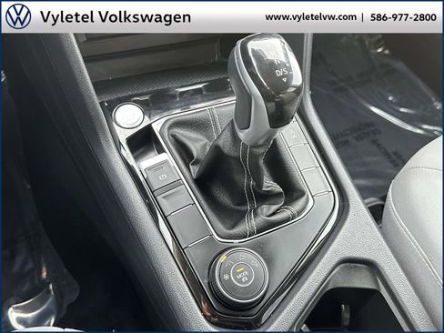Certified 2023 Volkswagen Taos SE w/ Black Wheel Package image 29