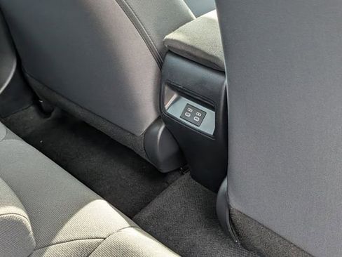 Used 2023 Toyota Corolla LE FWD image 29