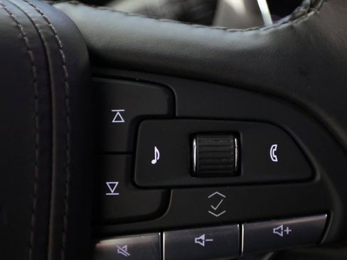 Used 2024 Cadillac Escalade V w/ LPO, ONYX Package image 28