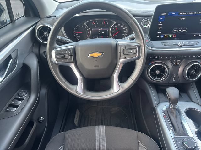 Used 2024 Chevrolet Blazer LT w/ Convenience Package AWD/4WD image 16