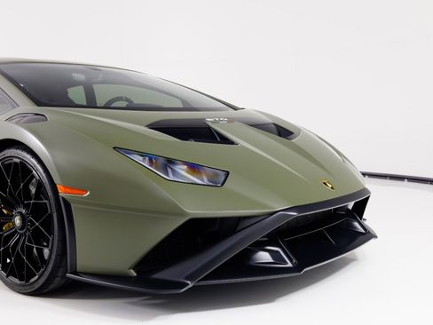 Used 2022 Lamborghini Huracan STO image 46