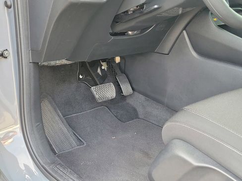 Used 2023 Honda CR-V LX image 16