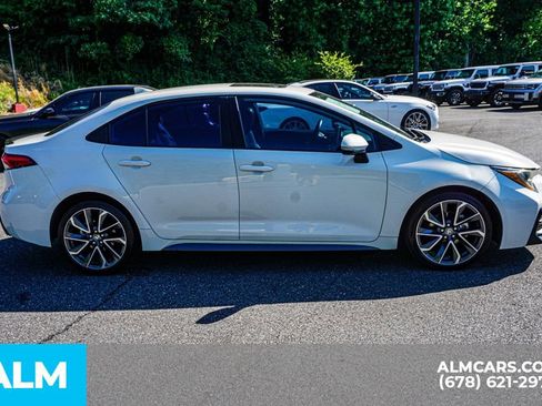 Used 2020 Toyota Corolla XSE w/ Carpet Mat Package (TMS) FWD image 9
