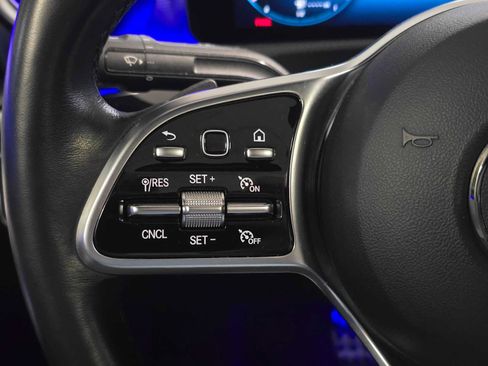 Used 2022 Mercedes-Benz A 220 4MATIC image 19