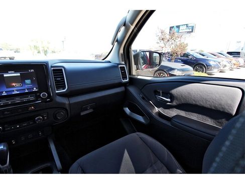 Certified 2024 Nissan Frontier SV w/ SV Convenience Package image 8