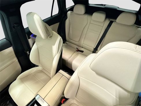 Certified 2025 Mercedes-Benz GLC 300 GLC 300 image 23