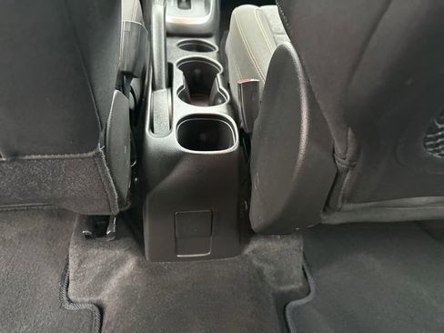 Used 2021 Chevrolet Trax LS image 29