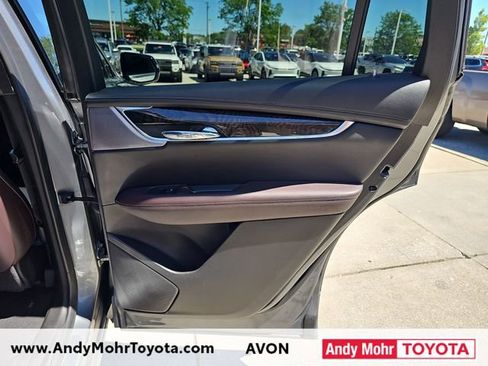 Used 2022 Cadillac XT6 Premium Luxury AWD/4WD image 38