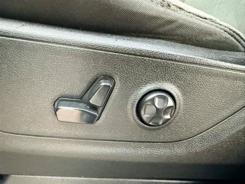 Used 2019 RAM 1500 Big Horn AWD/4WD image 28