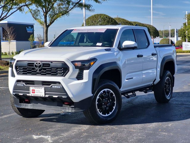 Certified 2025 Toyota Tacoma TRD Off-Road w/ TRD Off Road Premium Package AWD/4WD image 2