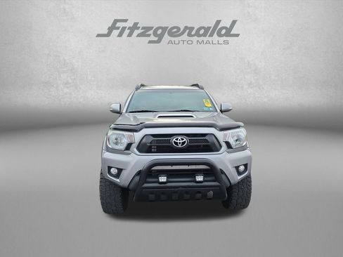 Used 2015 Toyota Tacoma 4x4 Double Cab w/ TRD Sport Package image 2