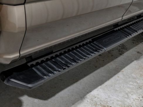 Used 2023 Ford F350 Lariat w/ Sport Appearance Package image 56